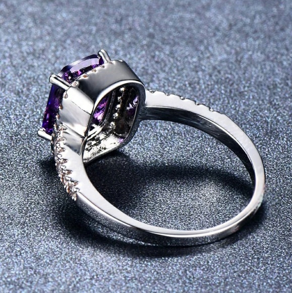 Purple Amethyst Rectangular Halo Silver Ring - Picture 3 of 3